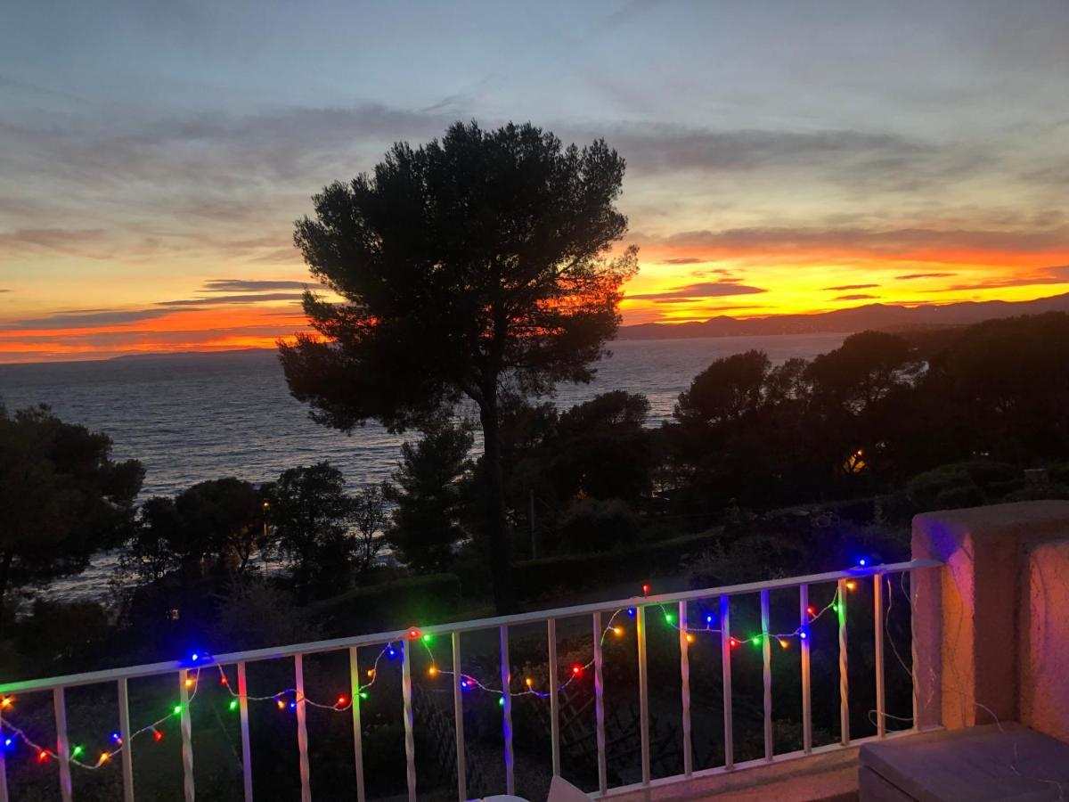 شقة Boulouris Panorama Vue Mer Saint-Raphaël المظهر الخارجي الصورة