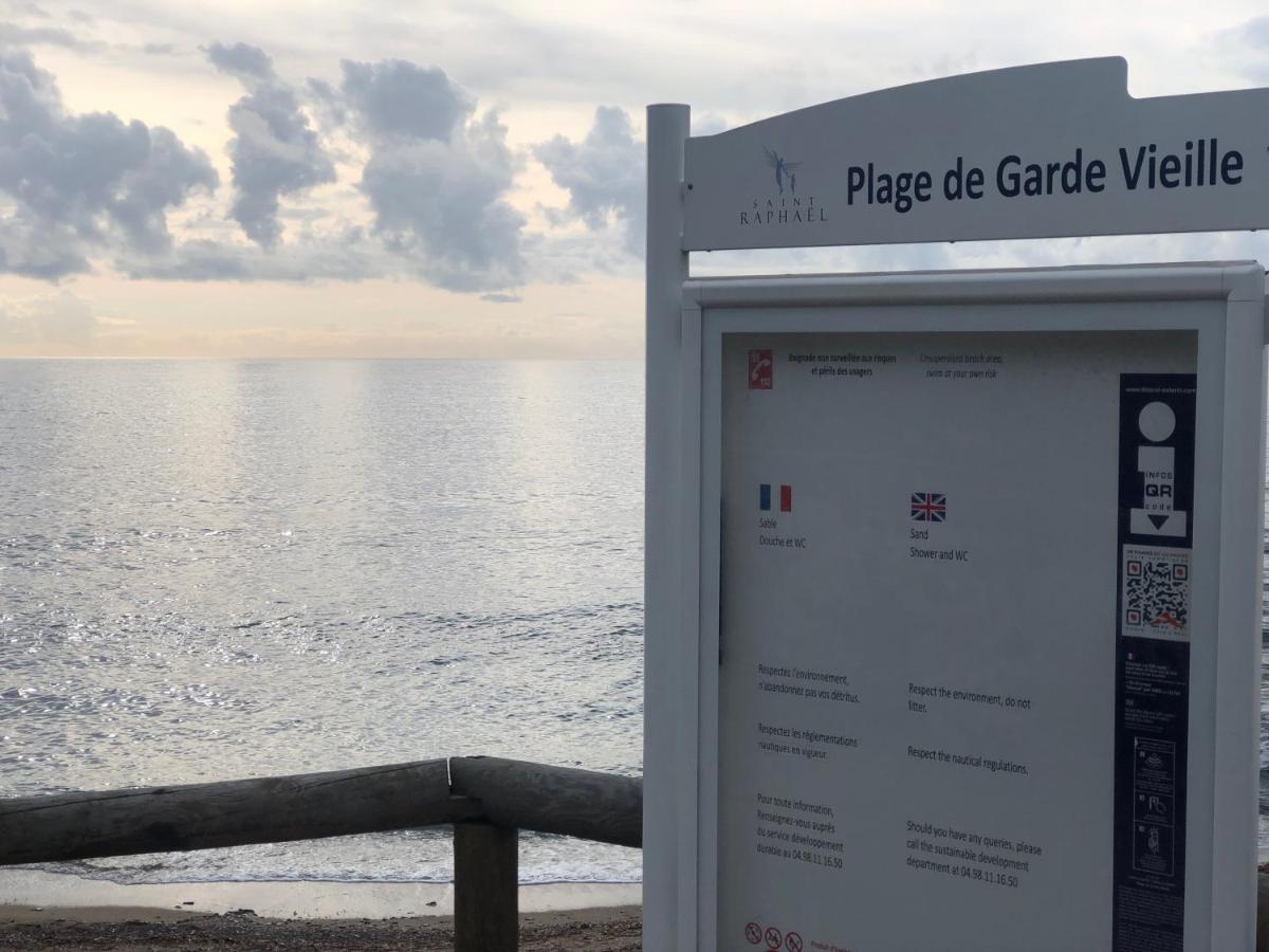 شقة Boulouris Panorama Vue Mer Saint-Raphaël المظهر الخارجي الصورة