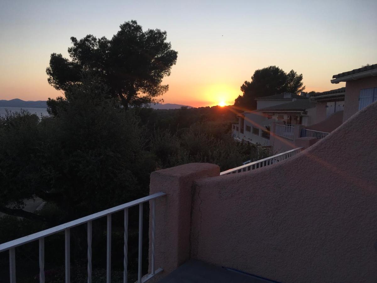 شقة Boulouris Panorama Vue Mer Saint-Raphaël المظهر الخارجي الصورة